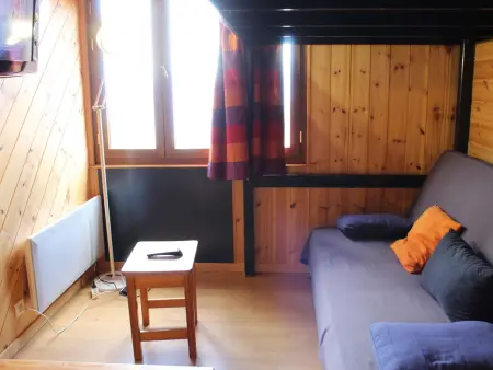Studio cosy en front de neige à Risoul 1850, accès direct aux pistes et commodités, 2 couchages - Photo 4