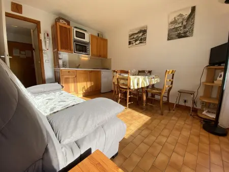 Studio Cabine près des pistes avec parking privé à Praz-Sur-Arly - Photo 2