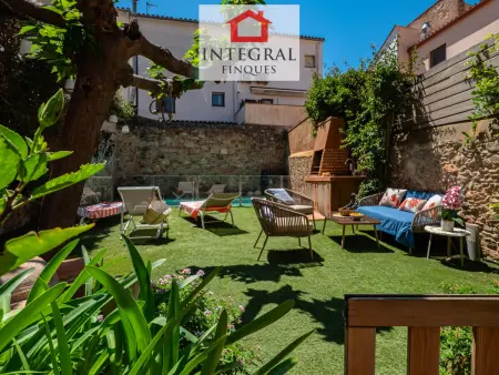Maison de Village avec Piscine Privée à 200m de la Plage, Centre de Palamós - Photo 1