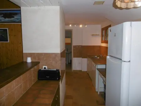Maison familiale avec jardin clos, proche des activités et loisirs, internet inclus - Photo 5