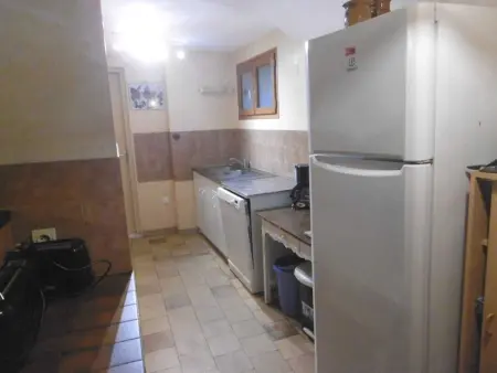 Maison familiale avec jardin clos, proche des activités et loisirs, internet inclus - Photo 6