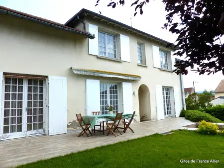 Grande maison contemporaine avec piscine et animaux admis - Photo 1