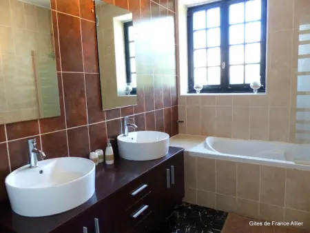 Grande maison contemporaine avec piscine et animaux admis - Photo 13