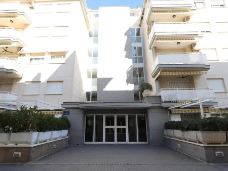 Penthouse avec Piscine et Terrasses, 500m de la Plage - Luxe et Confort à Canet d'En Berenguer - Photo 4