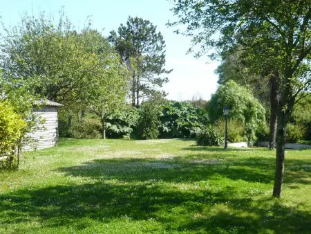 Chaleureuse maison en pierre avec jardin et animaux acceptés à La Hague - Photo 19