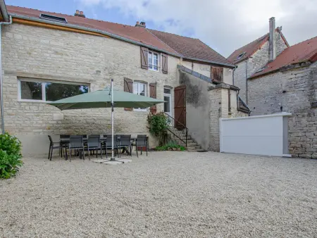 Grand Gîte Familial en Champagne avec Rivière, Cheminée et Salle de Jeux - Photo 26