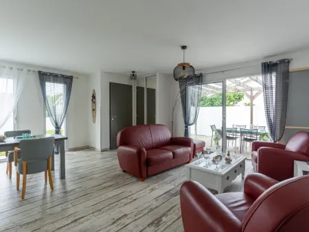 Maison climatisée à Parentis-en-Born, 3 chambres, jardin, proche centre et activités, ménage inclus - Photo 6