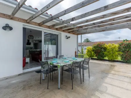 Maison climatisée à Parentis-en-Born, 3 chambres, jardin, proche centre et activités, ménage inclus - Photo 15