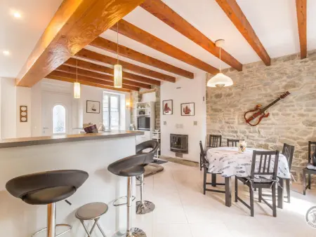 Charmante maison au cœur de St Vaast avec cour close - Photo 6