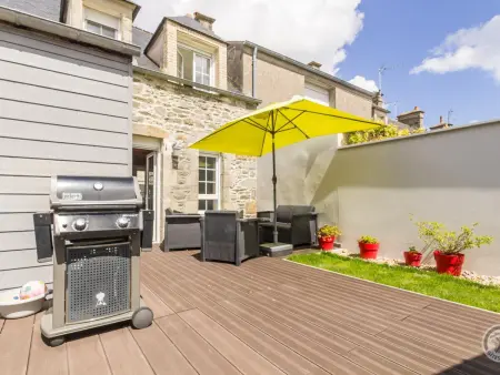 Charmante maison au cœur de St Vaast avec cour close - Photo 10