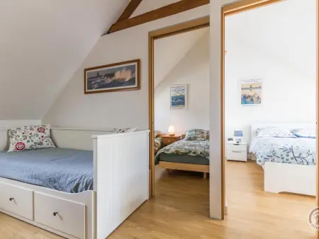 Charmante maison au cœur de St Vaast avec cour close - Photo 13