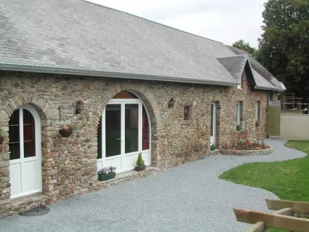Charmante maison de plain-pied avec jardin clos et animaux bienvenus - Photo 9