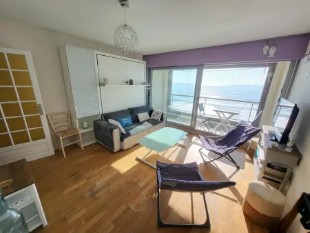Studio avec balcon, WIFI, et parking proche plage - Photo 1
