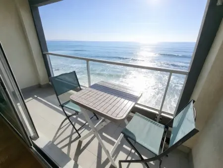 Studio avec balcon, WIFI, et parking proche plage - Photo 2
