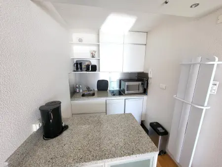 Studio avec balcon, WIFI, et parking proche plage - Photo 6
