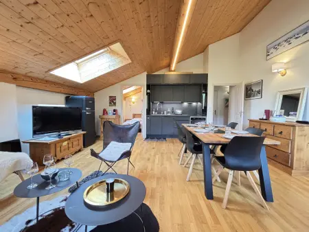 Duplex 3 chambres au pied des pistes avec piscine et parking - Photo 2
