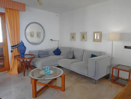 Superbe Appartement 3 Chambres en Bord de Mer à Altea Avec Piscine, Wi-Fi et Parking - Photo 4