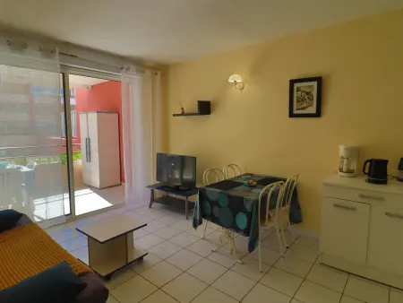Appartement 33m² avec terrasse couverte au bord de mer, parking inclus - Photo 5