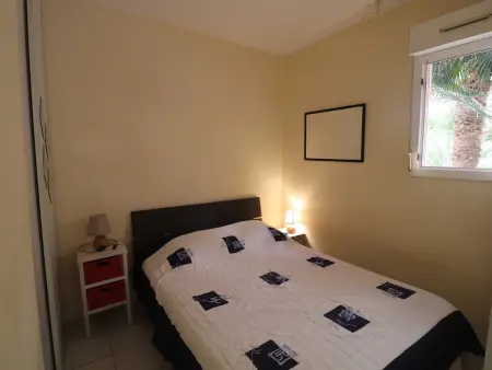 Appartement 33m² avec terrasse couverte au bord de mer, parking inclus - Photo 7