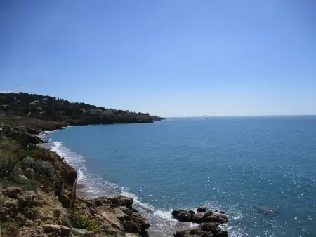 Appartement 33m² avec terrasse couverte au bord de mer, parking inclus - Photo 9