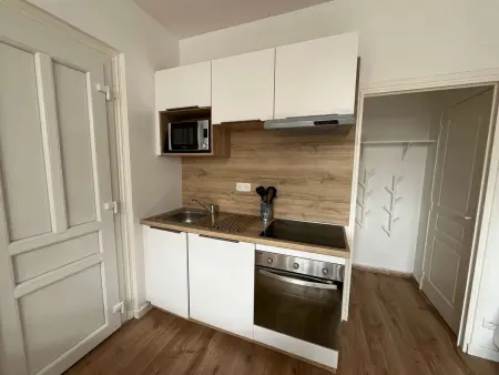 Charmant Studio Rénové à Deux Pas de la Plage et des Commerces - Photo 7