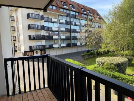 Appartement 2 pièces avec balcon et parking proche plage - Photo 4