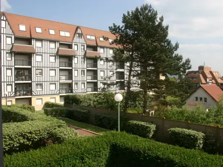 Appartement 2 pièces en front de mer avec balcon, à 70m de la plage de Cabourg - Photo 8