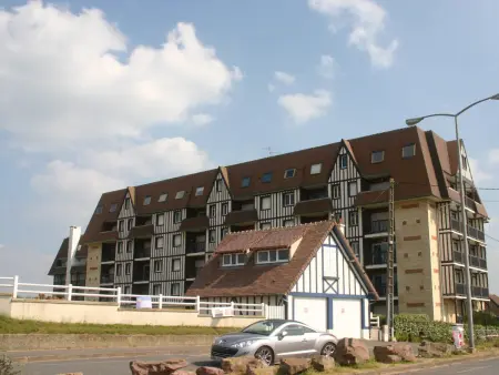Appartement 2 pièces en front de mer avec balcon, à 70m de la plage de Cabourg - Photo 9