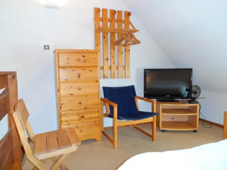 Charmant Cottage Normand avec Jardin, Proche Hippodrome, Piscine Chauffée et Tennis, Parking Privé - Photo 7