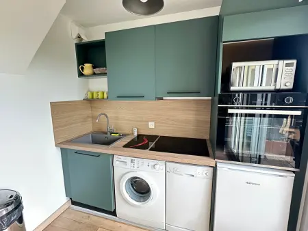 Appartement T2 avec Jardin, Proche Centre et Plage de Cabourg, Parking Inclus - Photo 5