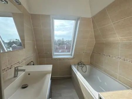 Appartement 3 pièces à Cabourg, 300m de la plage, 6 pers, balcons, parking, animaux acceptés - Photo 5