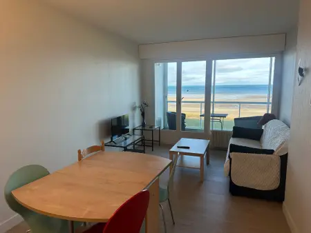 Appartement Varaville: Face à la mer avec loggia et parking privé, 4 pers. - Photo 1