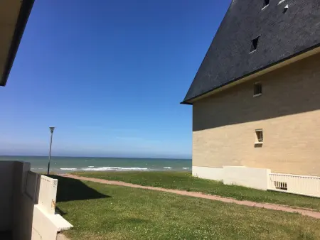 Appartement Varaville: Face à la mer avec loggia et parking privé, 4 pers. - Photo 11