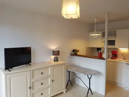 Charmant T2 à Cabourg, proche plage et centre-ville, balcon et parking gratuit - Photo 5