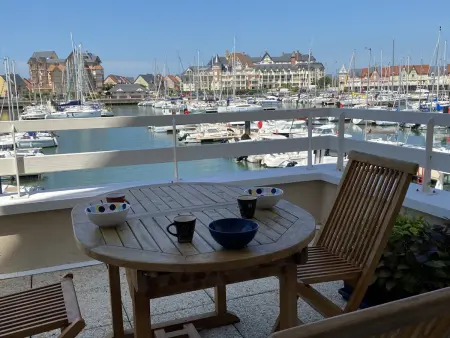 Bel Appartement Duplex 4 pièces avec Vue sur Port et Terrasse - Photo 1