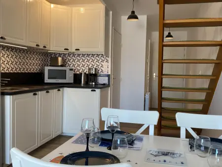 Bel Appartement Duplex 4 pièces avec Vue sur Port et Terrasse - Photo 6