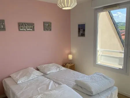 Bel Appartement Duplex 4 pièces avec Vue sur Port et Terrasse - Photo 10