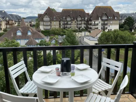 Appartement 2 Pièces à Cabourg, Proche Plage et Thalasso, Balcon, Wifi, 4 Pers - Photo 8