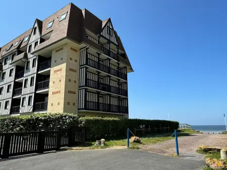 Studio en bord de mer avec balcon et vue imprenable, accès direct plage - Photo 11