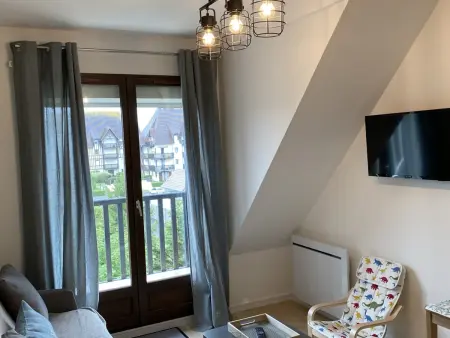 Appartement rénové proche plage et thalasso, 2 pièces, balcon, Wifi, TV, équipements bébé - Cabourg - Photo 1