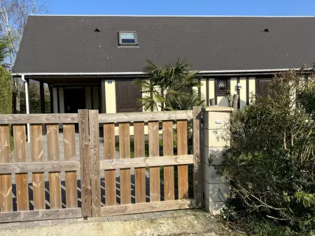 Charmant chalet 4P avec jardin privatif, proche plage et commerces à Merville-Franceville - Photo 16