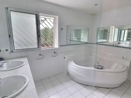 Villa contemporaine à Seignosse avec piscine chauffée, proche océan - Photo 16