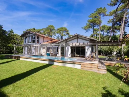 Villa Rénovée à Hossegor avec Piscine Chauffée, Proche Golf et Plage - Photo 2