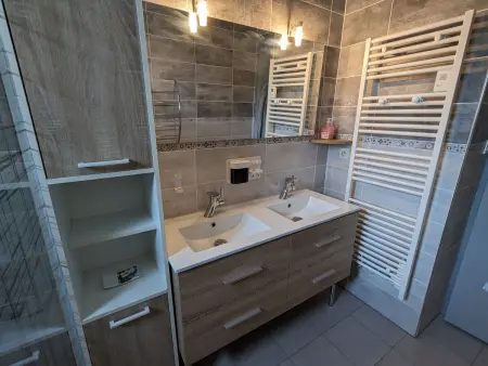 Titre proposé : Gîte familial avec piscine chauffée, jardin et jeux pour enfants à l'orée de la forêt d'Orléans - Photo 28