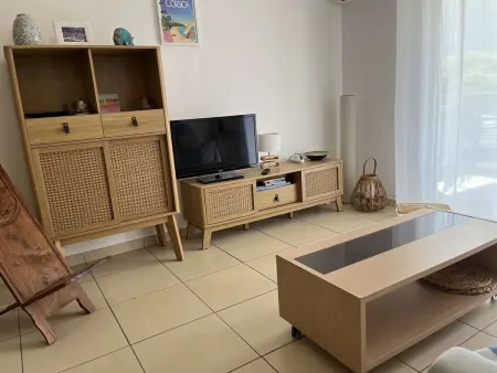 T2 climatisé avec terrasse, proche plages et commerces, idéal famille, linge inclus - Photo 2