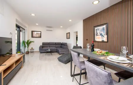 Appartement 3 personnes à Brodarica - Photo 2