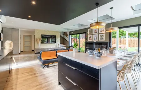 Modern Villa with Private Pool, Maison 11 personnes à Saint Aignan Grandlieu - Photo 15