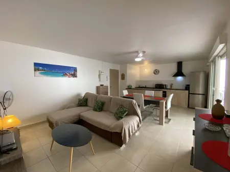 Charmant T3 Climatisé à deux pas de la Marina avec Parking et Terrasse - Photo 1