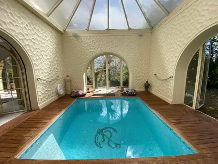 Villa avec Piscine Intérieure, 5 Chambres, Proche Plage et Commerces à Arcachon - Photo 1
