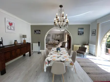 Villa avec Piscine Intérieure, 5 Chambres, Proche Plage et Commerces à Arcachon - Photo 5